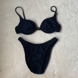 Vintage 90’s VENUS Black Underwire Bikini Set